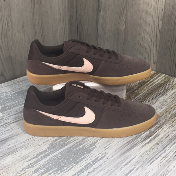 nike sb team classic brown